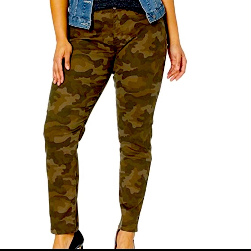 Trendy Plus Size 311 Camo-Print Shaping Skinny Jeans